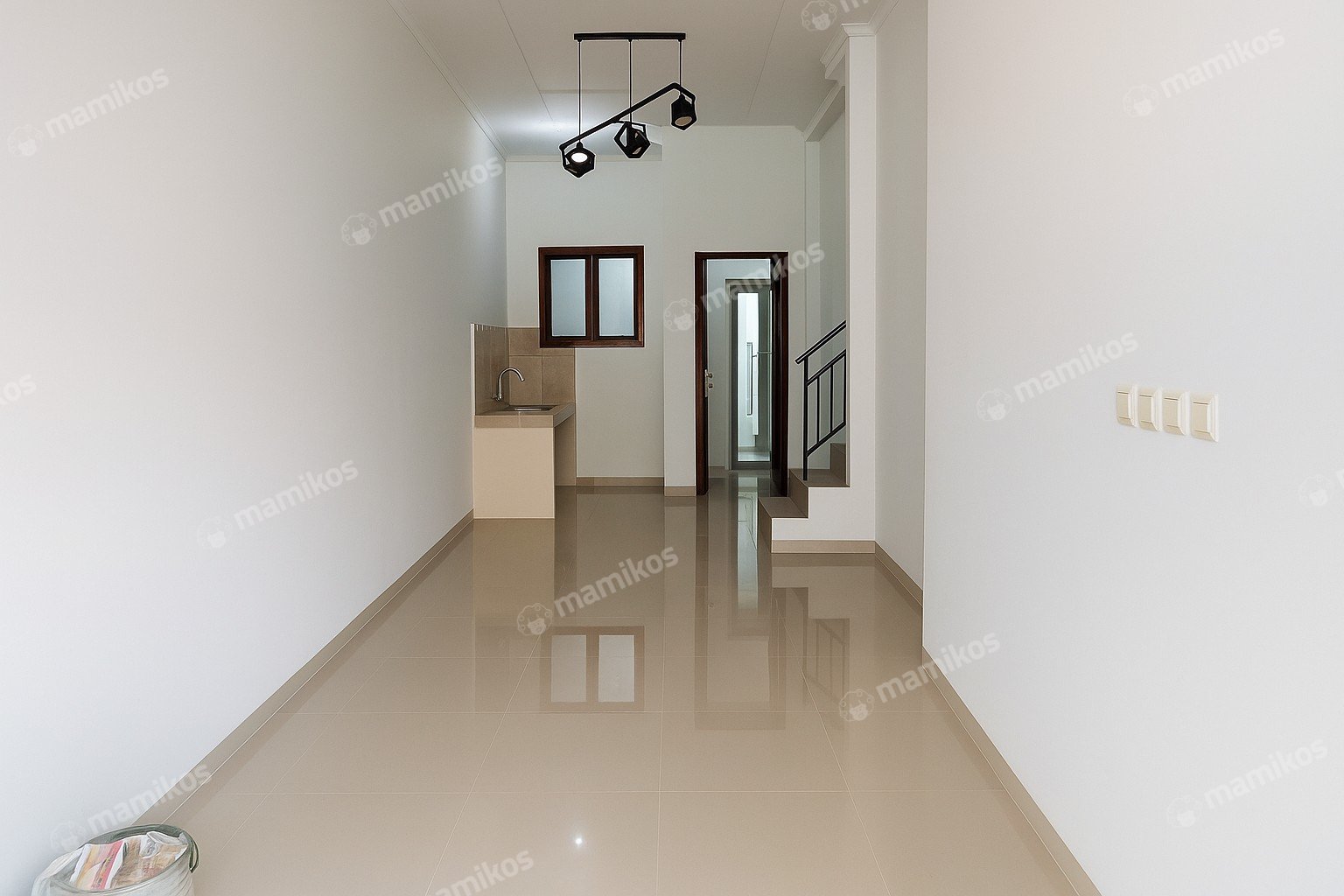 Rumah Sertifikat SHM 4 Kamar Tidur 3 Kamar Mandi Kalisari Jakarta Timur - Photo 3