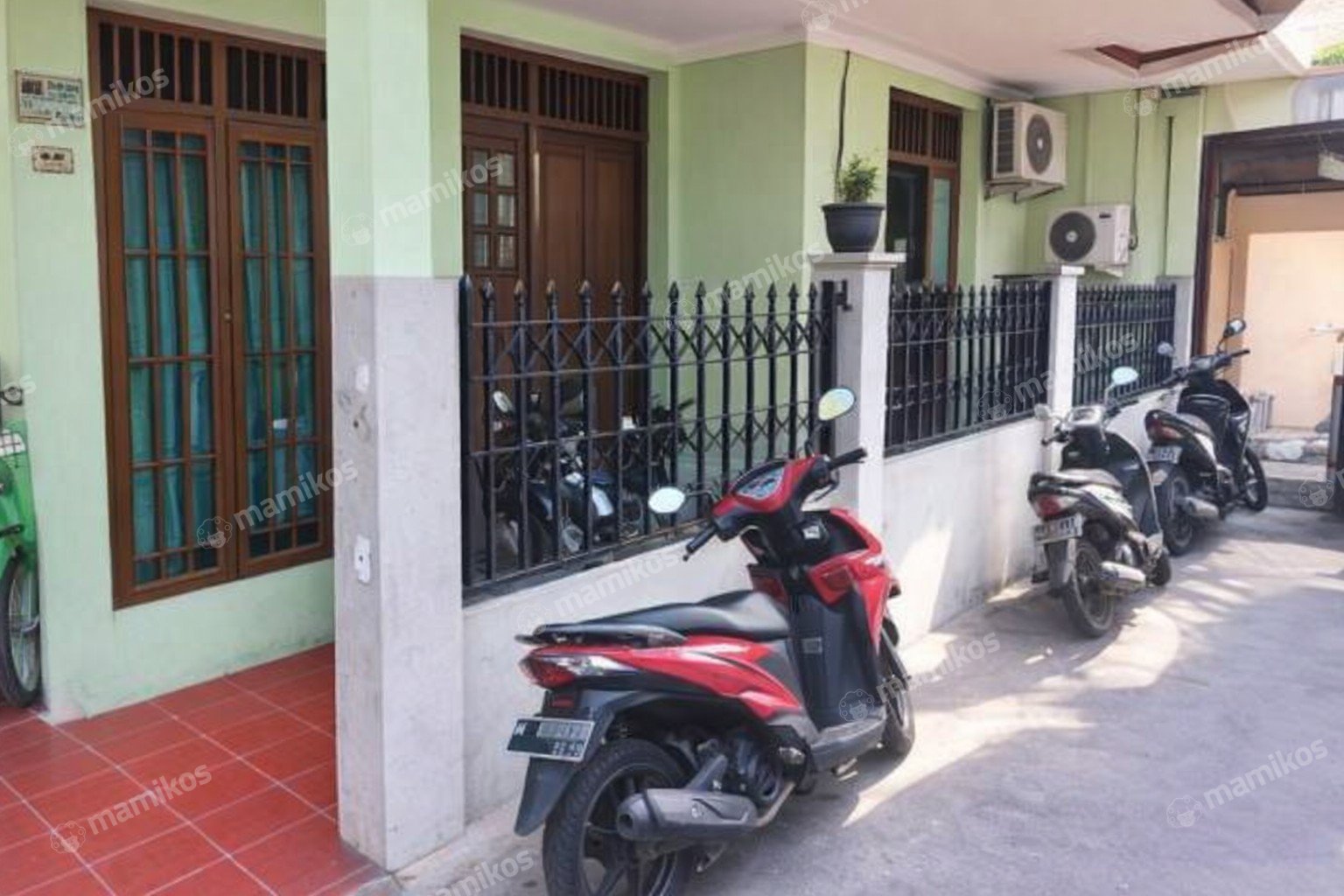 Rumah Sertifikat SHM 5 Kamar Tidur 5 Kamar Mandi Kota Bambu Selatan Jakarta Barat - Photo 3