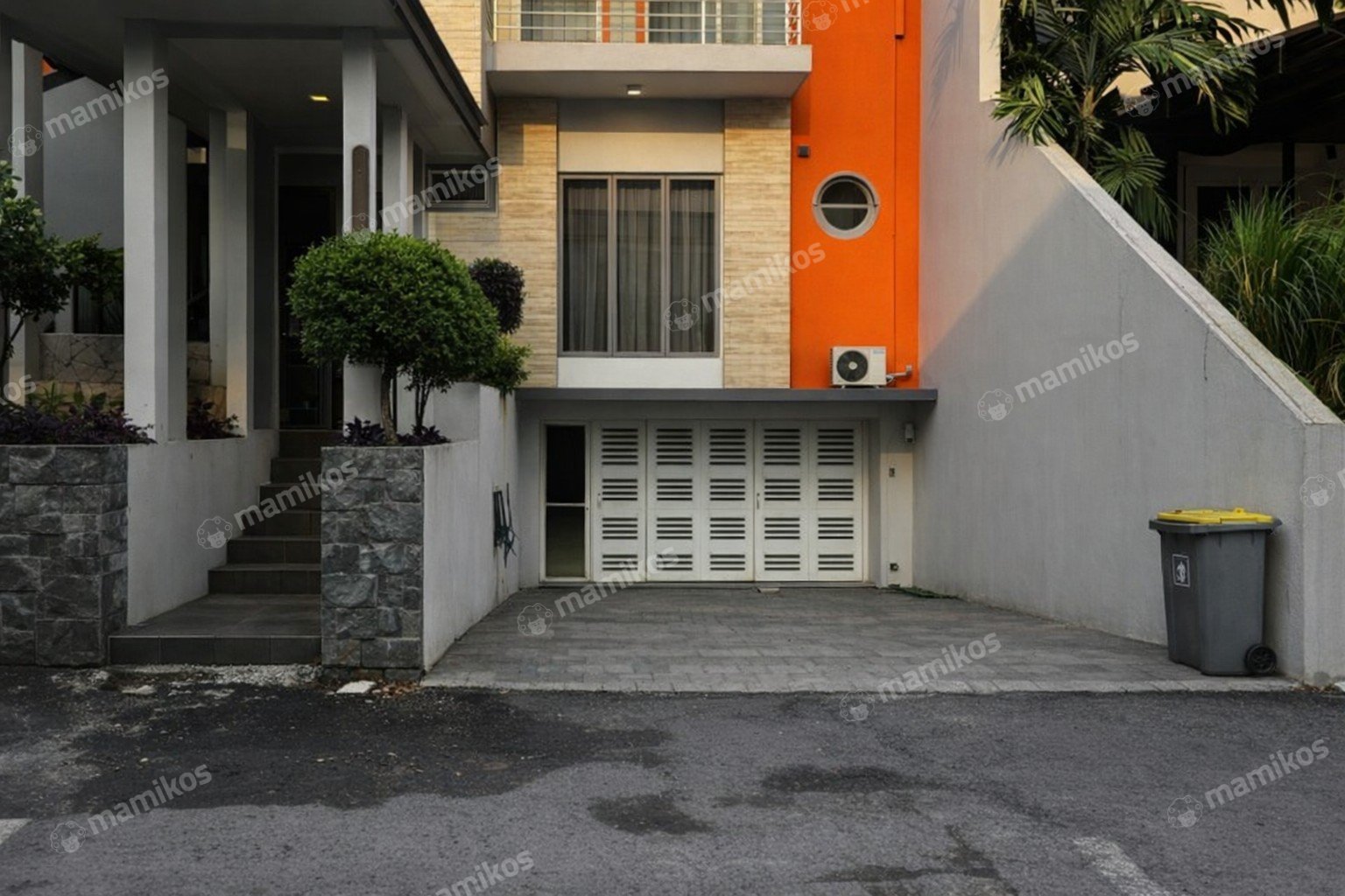 Rumah Sertifikat SHM 4 Kamar Tidur 3 Kamar Mandi Lebak Bulus Jakarta Selatan