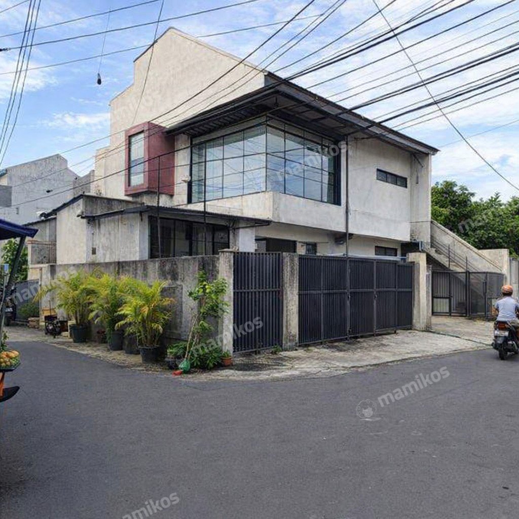 Rumah 3 Kamar Tidur 4 Kamar Mandi Tanah Kusir Jakarta Selatan - Photo 3