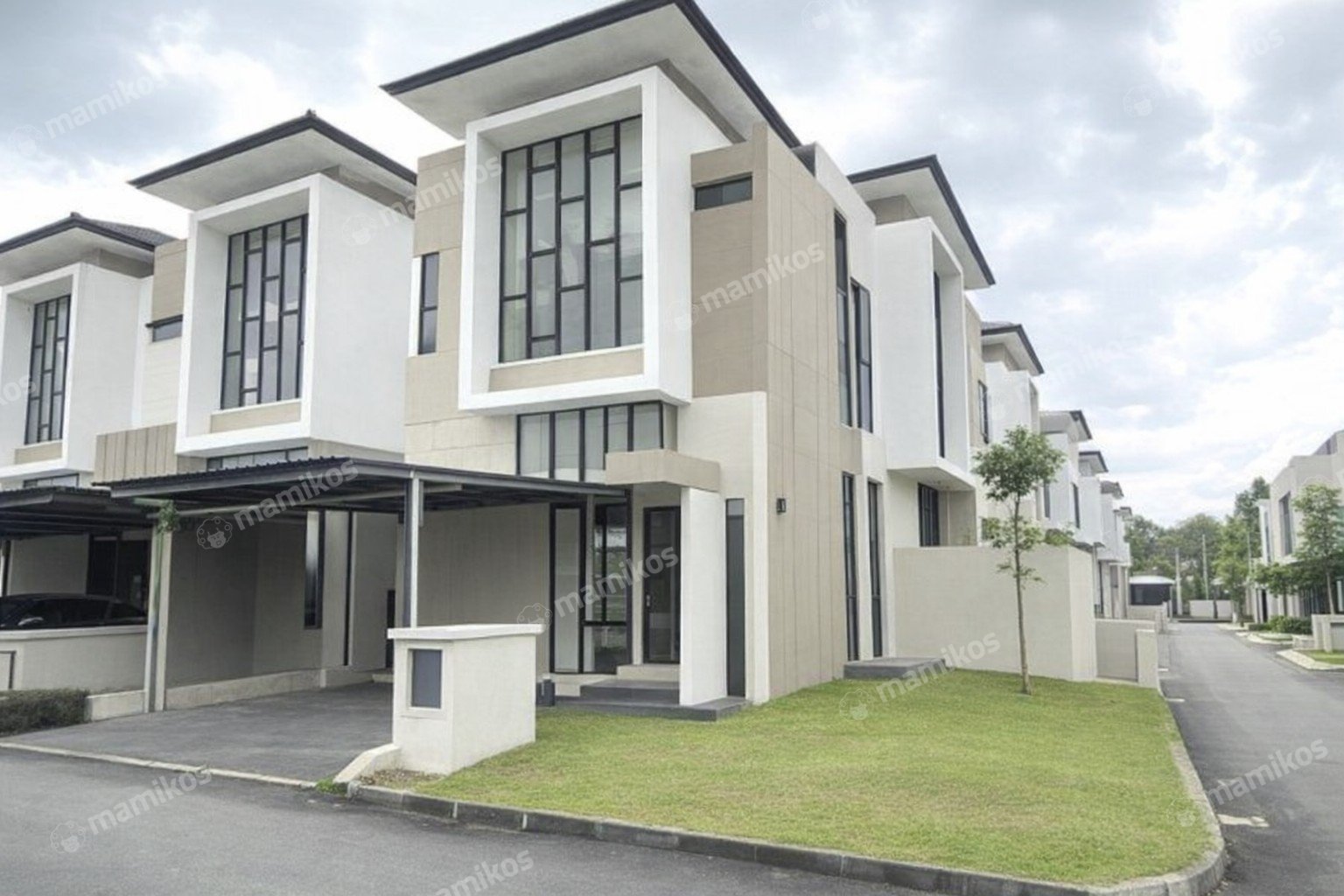 Rumah Sertifikat HGB 4 Kamar Tidur 4 Kamar Mandi Jakarta Garden City Jakarta Timur