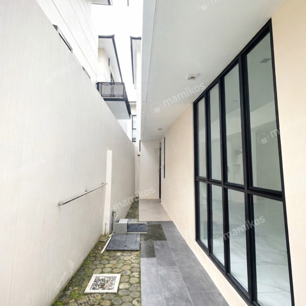 Rumah Sertifikat HGB 4 Kamar Tidur 4 Kamar Mandi Jakarta Garden City Jakarta Timur - Photo 5