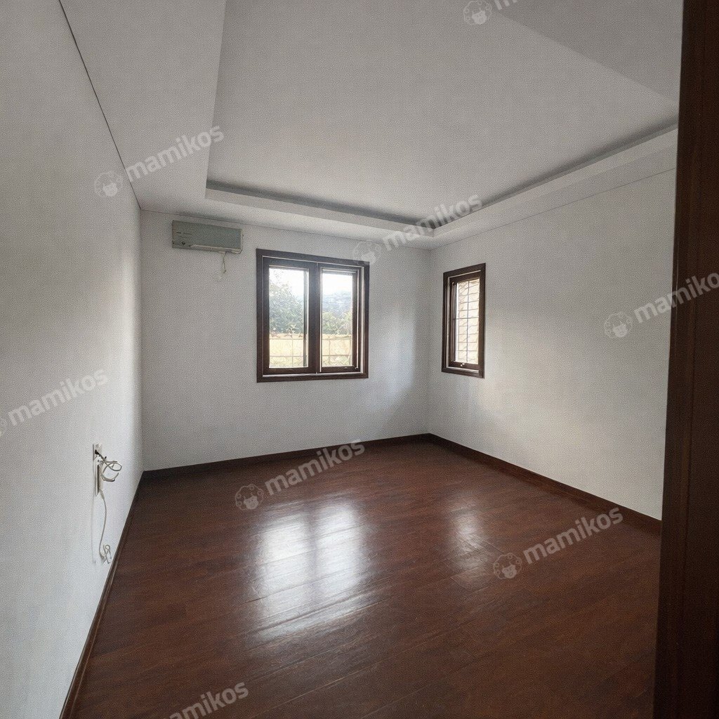 Rumah Sertifikat SHM 6 Kamar Tidur 4 Kamar Mandi Meruya Jakarta Barat - Photo 2