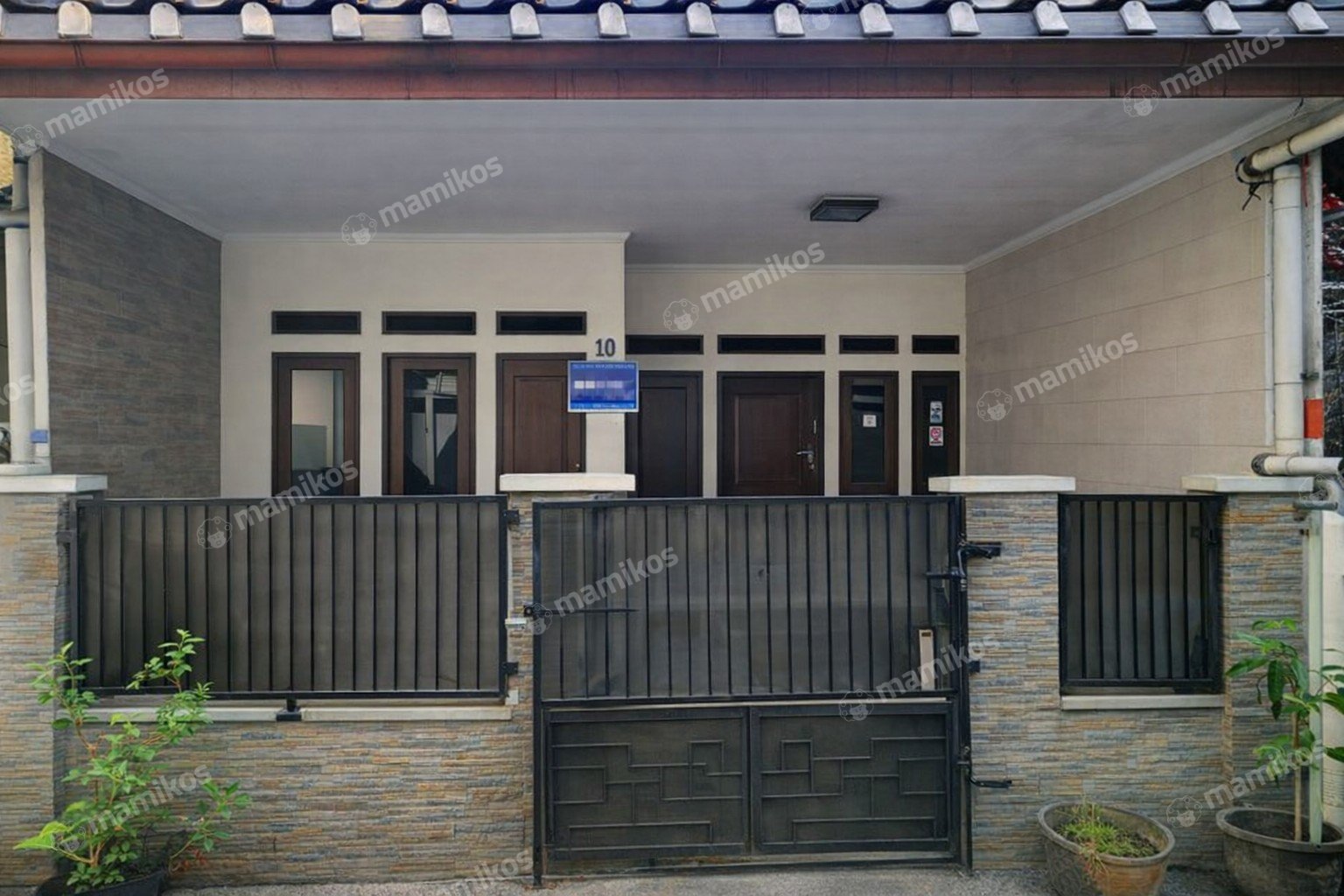 Rumah Sertifikat SHM 5 Kamar Tidur 4 Kamar Mandi Cawang Jakarta Timur