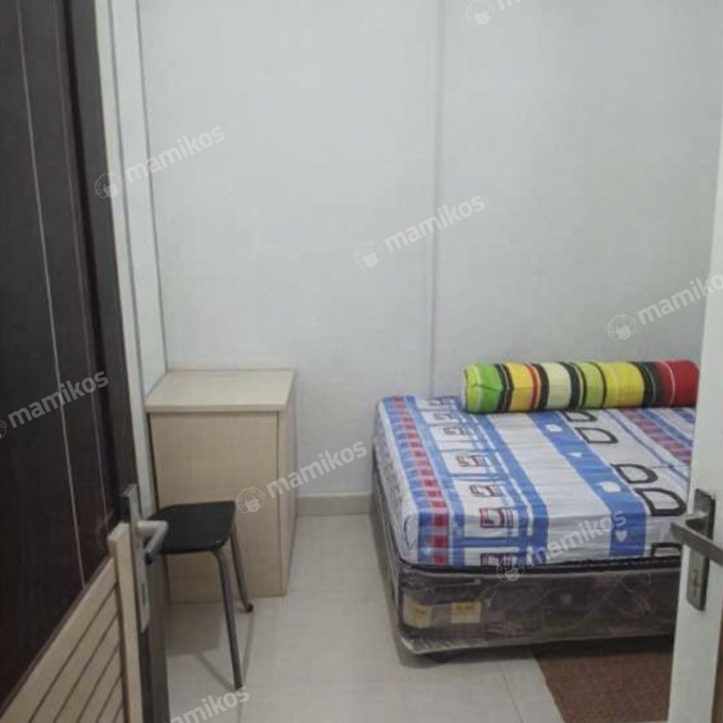 Rumah Sertifikat SHM 34 Kamar Tidur 33 Kamar Mandi Kemanggisan Jakarta Barat - Photo 3