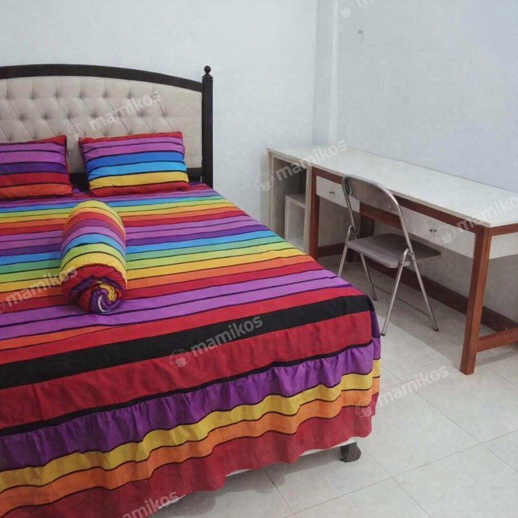 Rumah Sertifikat SHM 34 Kamar Tidur 33 Kamar Mandi Kemanggisan Jakarta Barat - Photo 4