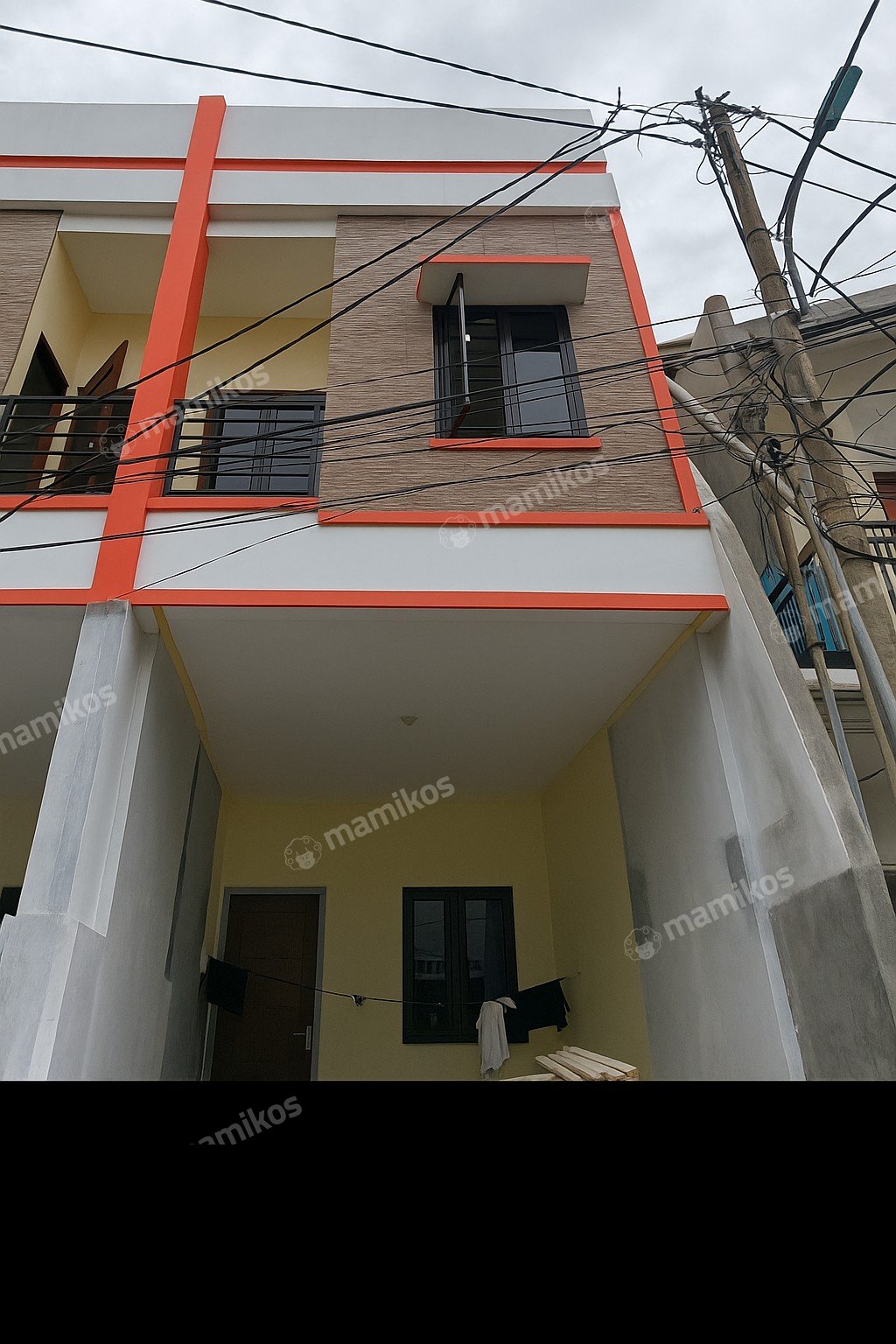 Rumah Sertifikat SHM 3 Kamar Tidur 3 Kamar Mandi Tanjung Duren Selatan Jakarta Barat - Photo 2