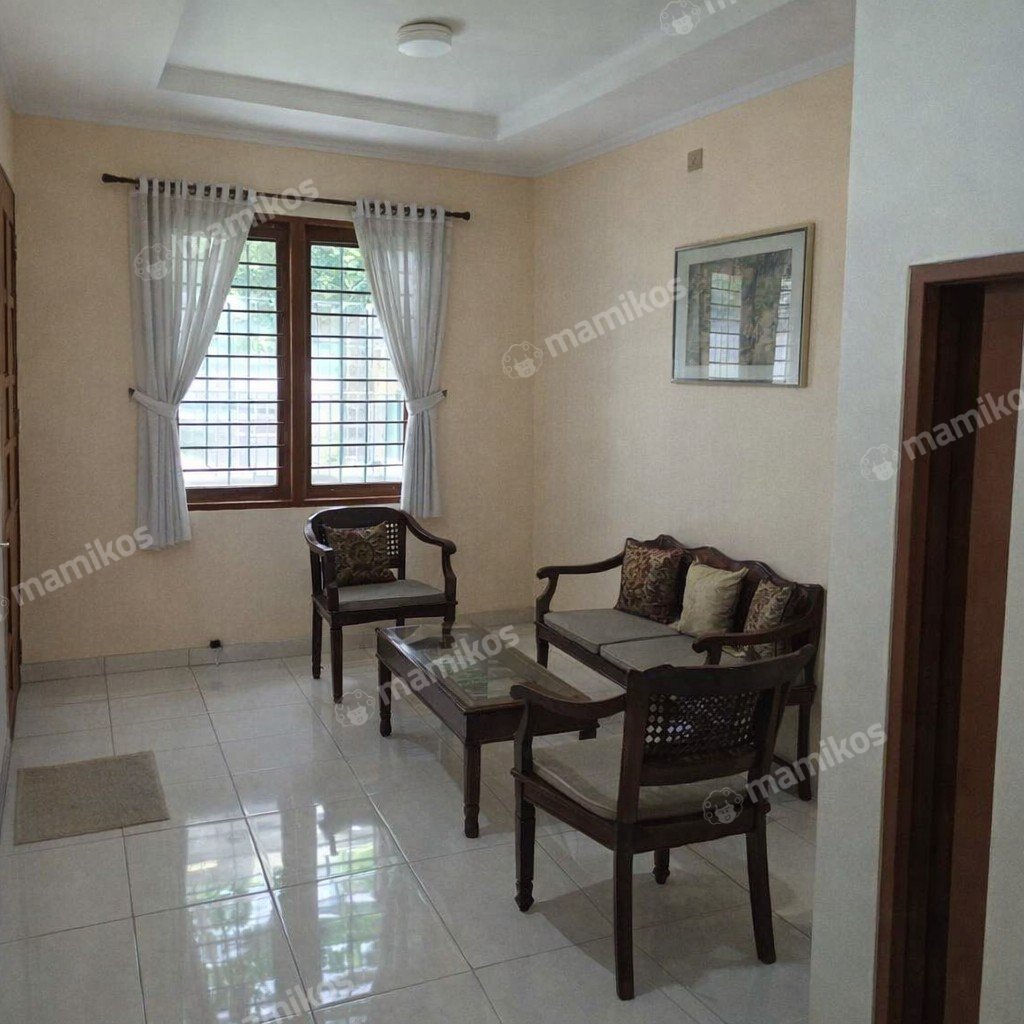 Rumah Sertifikat SHM 4 Kamar Tidur 4 Kamar Mandi Duren Sawit Jakarta Timur - Photo 3
