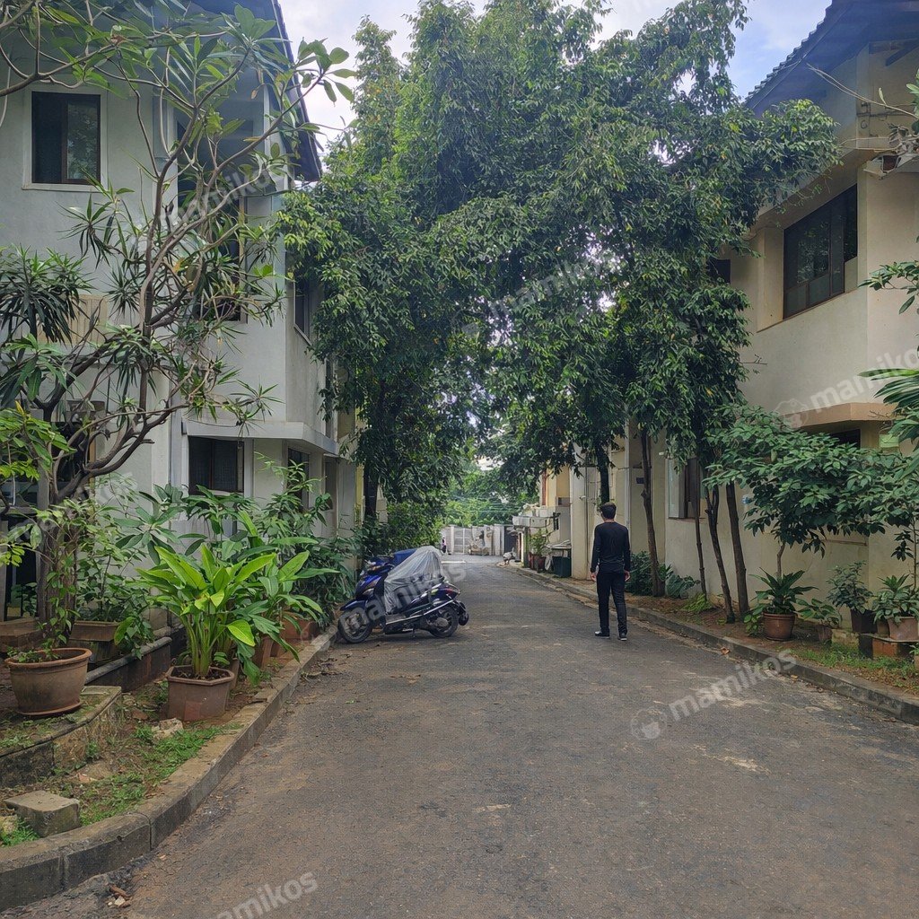Rumah Sertifikat SHM 4 Kamar Tidur 3 Kamar Mandi Lebak Bulus Jakarta Selatan - Photo 5