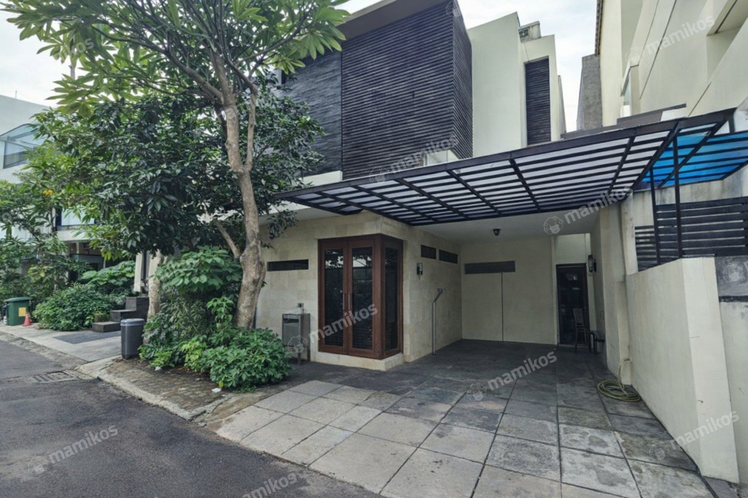 Rumah Sertifikat SHM 4 Kamar Tidur 4 Kamar Mandi Cipete Jakarta Selatan