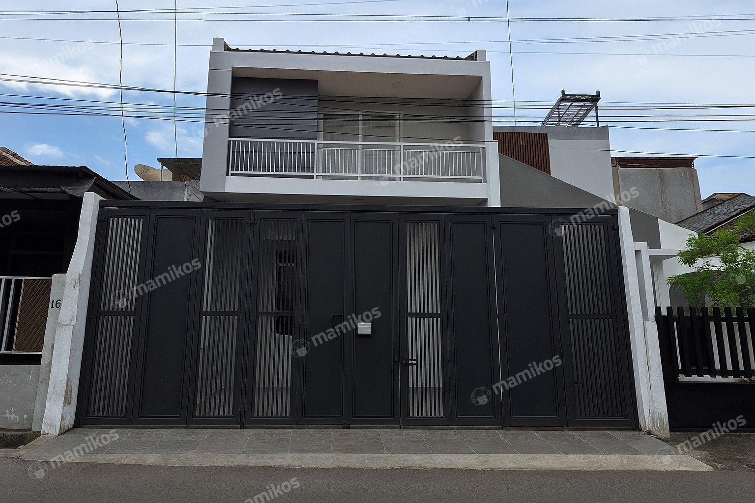 Rumah 4KT 3KM Sunrise Garden Jakarta Barat