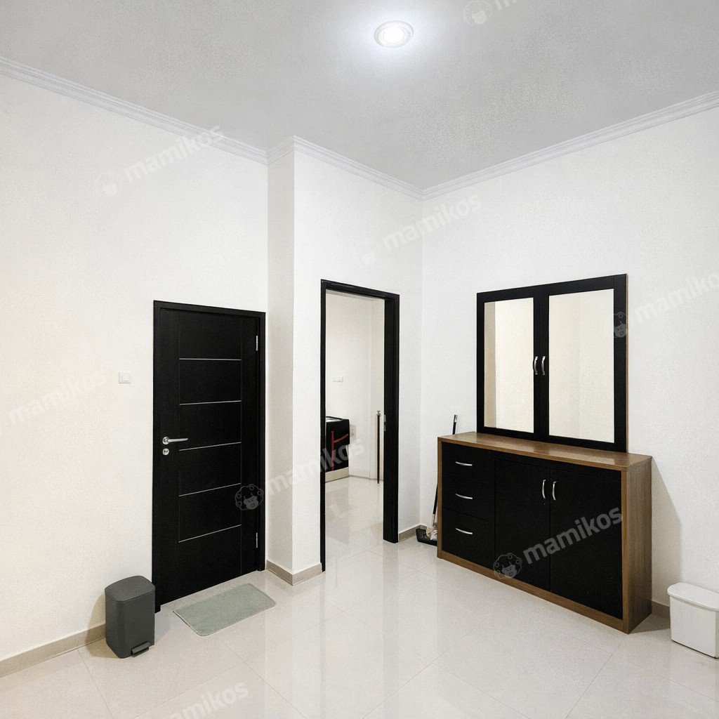 Rumah Sertifikat SHM 3 Kamar Tidur 2 Kamar Mandi Cilandak Jakarta Selatan - Photo 3