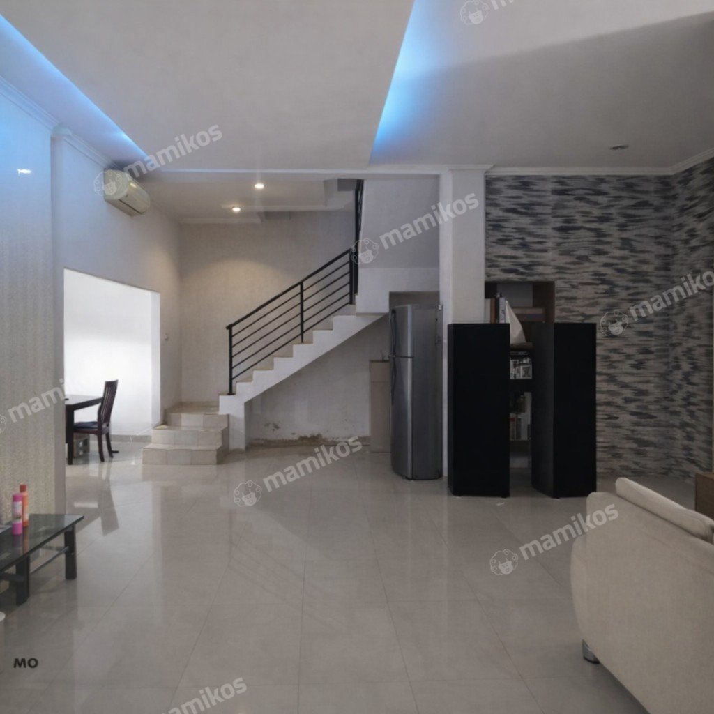 Rumah Sertifikat SHM 4 Kamar Tidur 4 Kamar Mandi Cibubur Jakarta Timur - Photo 2