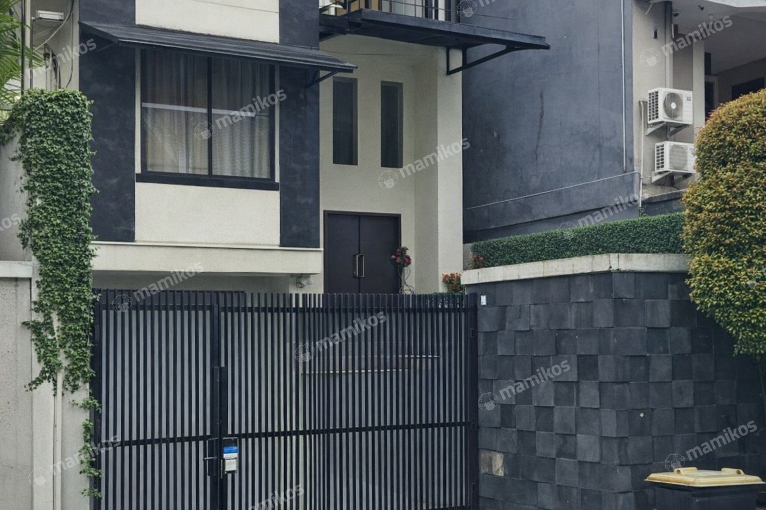 Rumah Sertifikat SHM 4 Kamar Tidur 3 Kamar Mandi Cilandak Jakarta Selatan