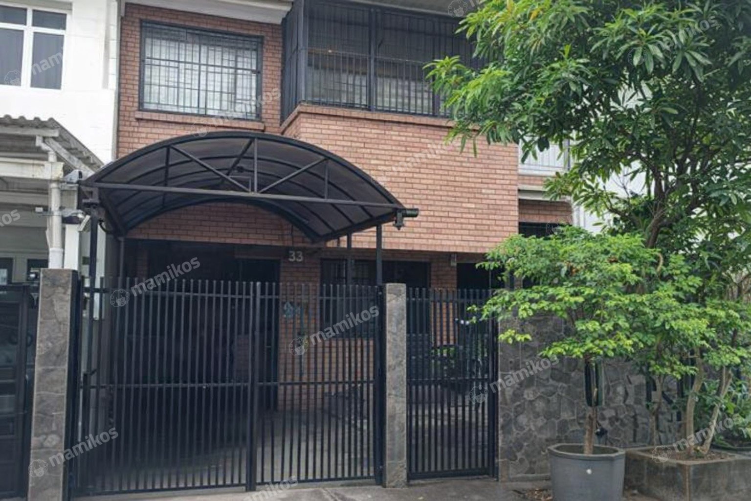 Rumah Sertifikat SHM 4 Kamar Tidur 4 Kamar Mandi Kembangan Jakarta Barat