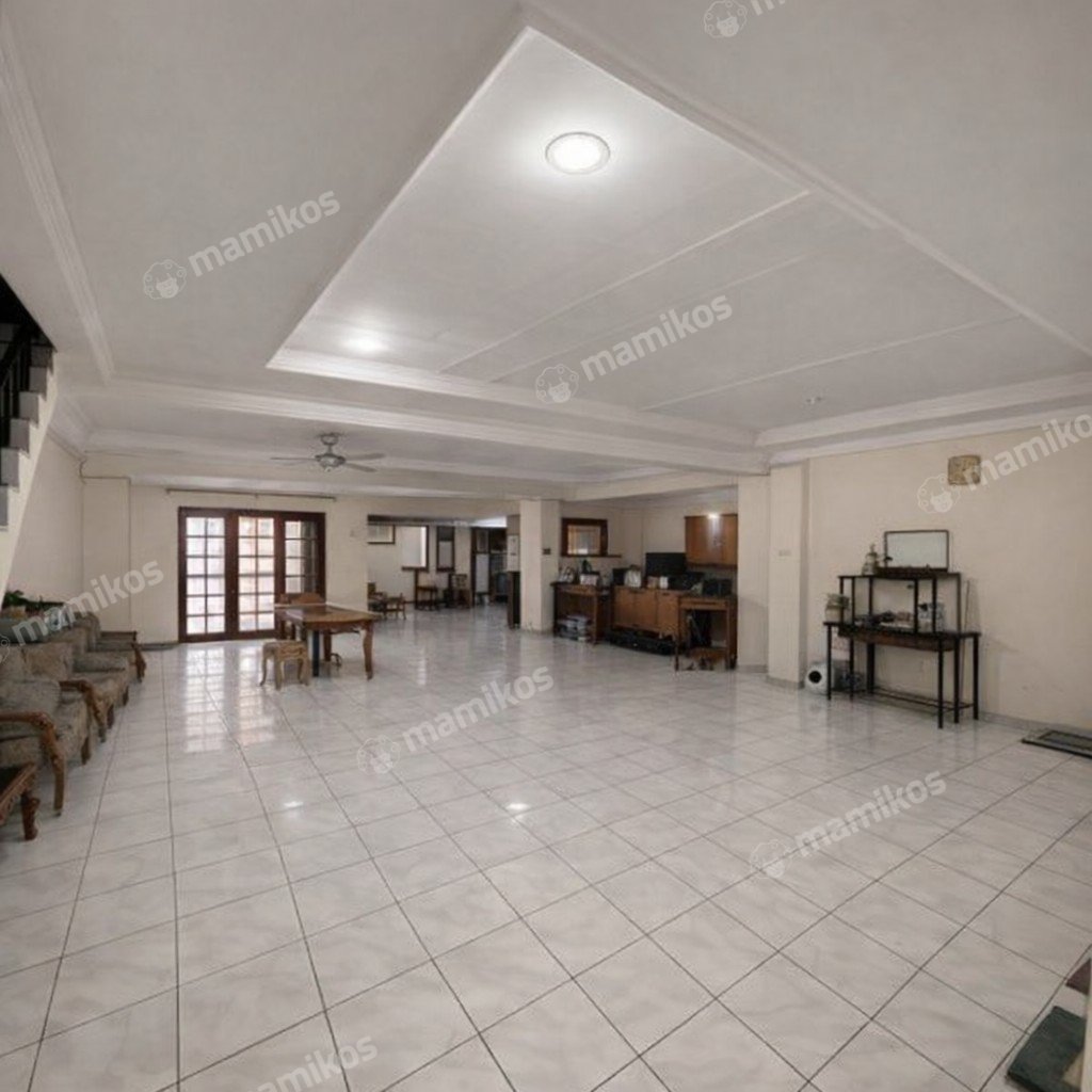 Rumah Sertifikat SHM 5 Kamar Tidur 5 Kamar Mandi Tanjung Duren Jakarta Barat - Photo 4