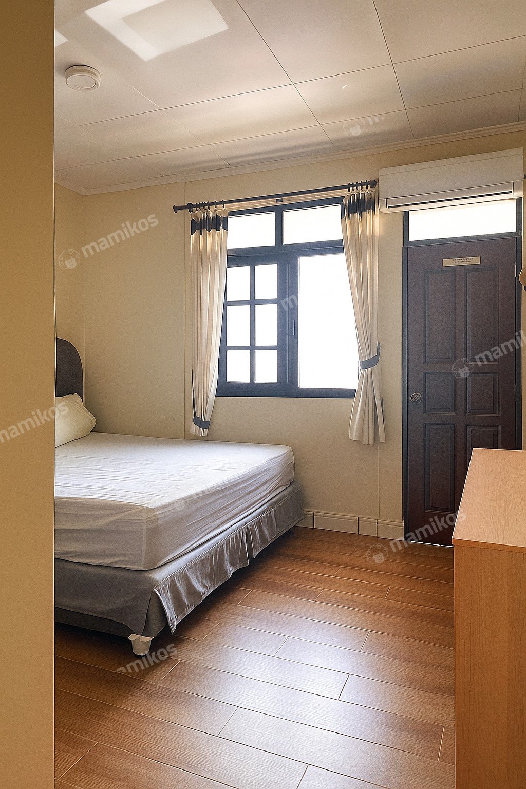 Rumah Sertifikat SHM 5 Kamar Tidur 5 Kamar Mandi Tanjung Duren Jakarta Barat - Photo 5