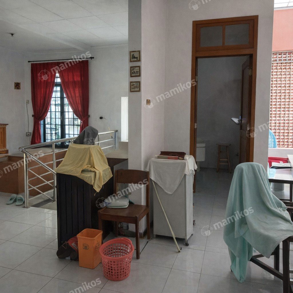 Rumah Sertifikat SHM 3 Kamar Tidur 4 Kamar Mandi Tanjung Duren Jakarta Barat - Photo 2