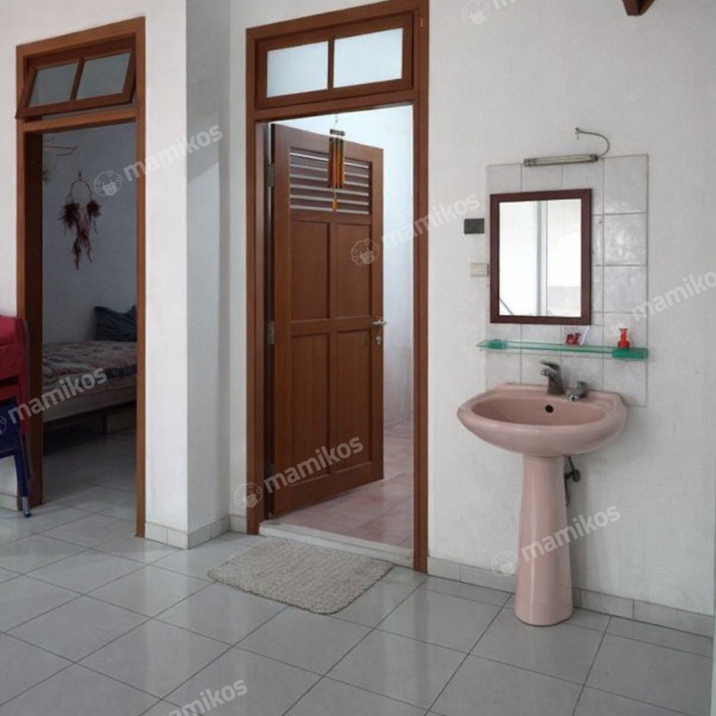 Rumah Sertifikat SHM 3 Kamar Tidur 4 Kamar Mandi Tanjung Duren Jakarta Barat - Photo 5