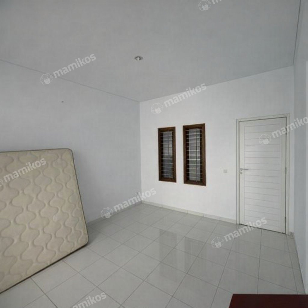 Rumah Sertifikat SHM 2 Kamar Tidur 2 Kamar Mandi Jakarta Garden City Jakarta Timur - Photo 2