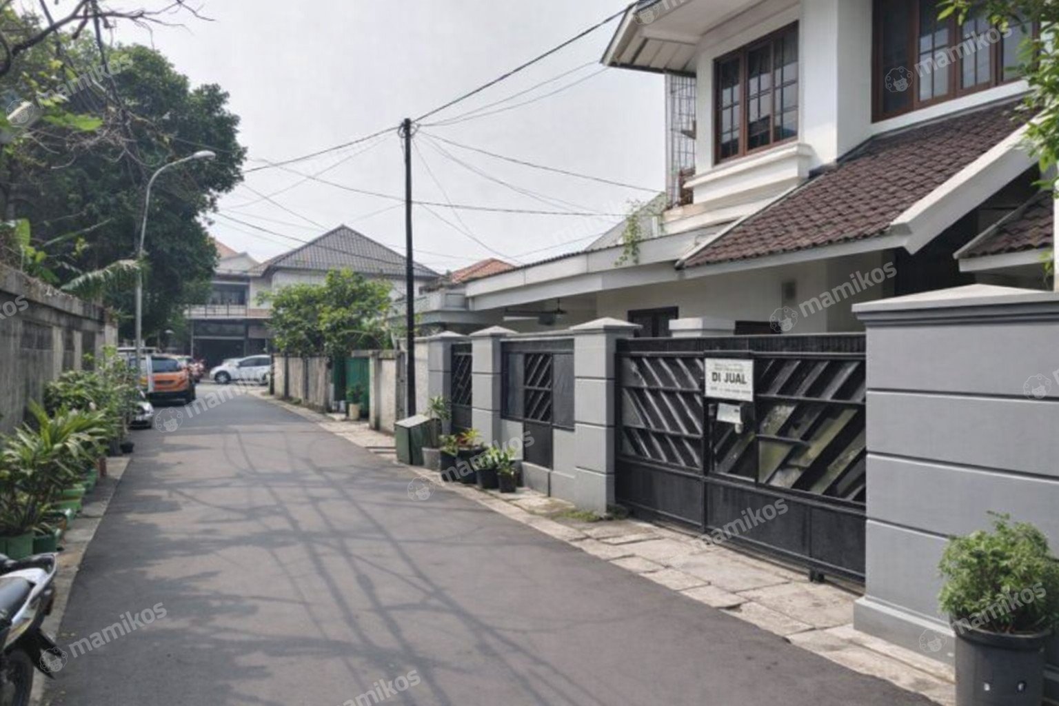 Rumah Sertifikat SHM 5 Kamar Tidur 4 Kamar Mandi Menteng Dalam Jakarta Selatan