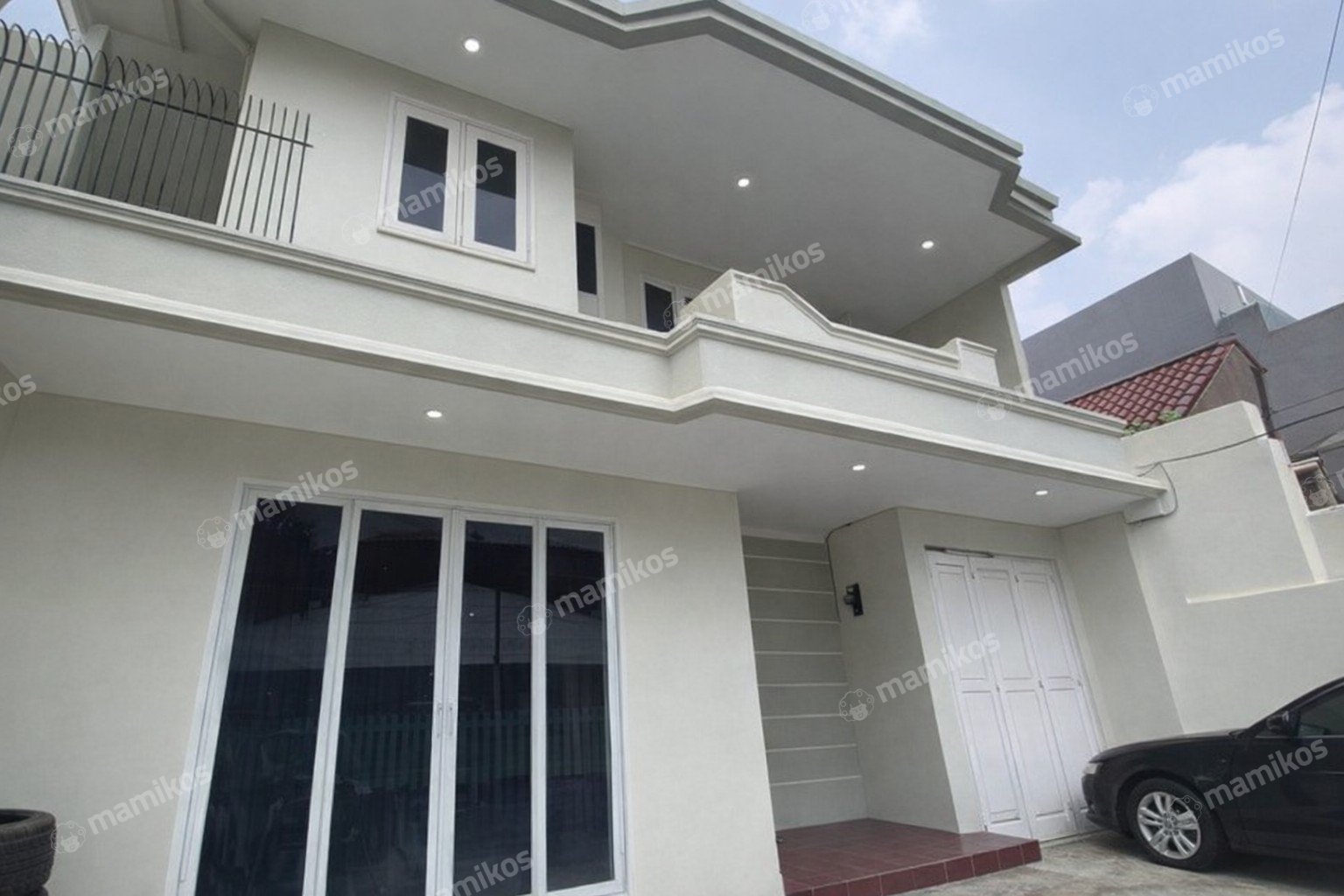 Rumah Sertifikat SHM 4 Kamar Tidur 4 Kamar Mandi Senopati Jakarta Selatan