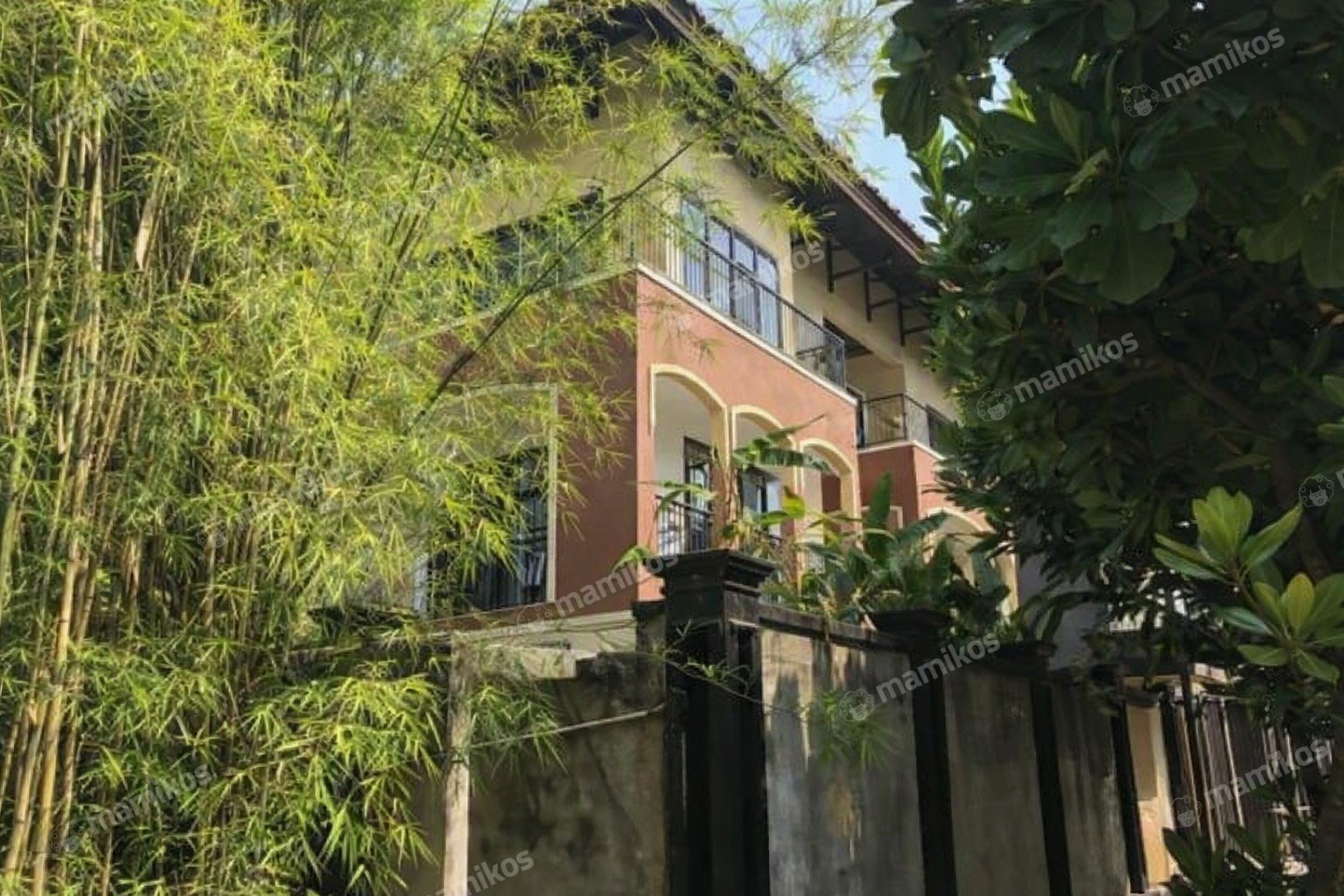 Rumah Sertifikat SHM 3 Kamar Tidur 3 Kamar Mandi Pantai Indah Kapuk Jakarta Utara - Photo 3