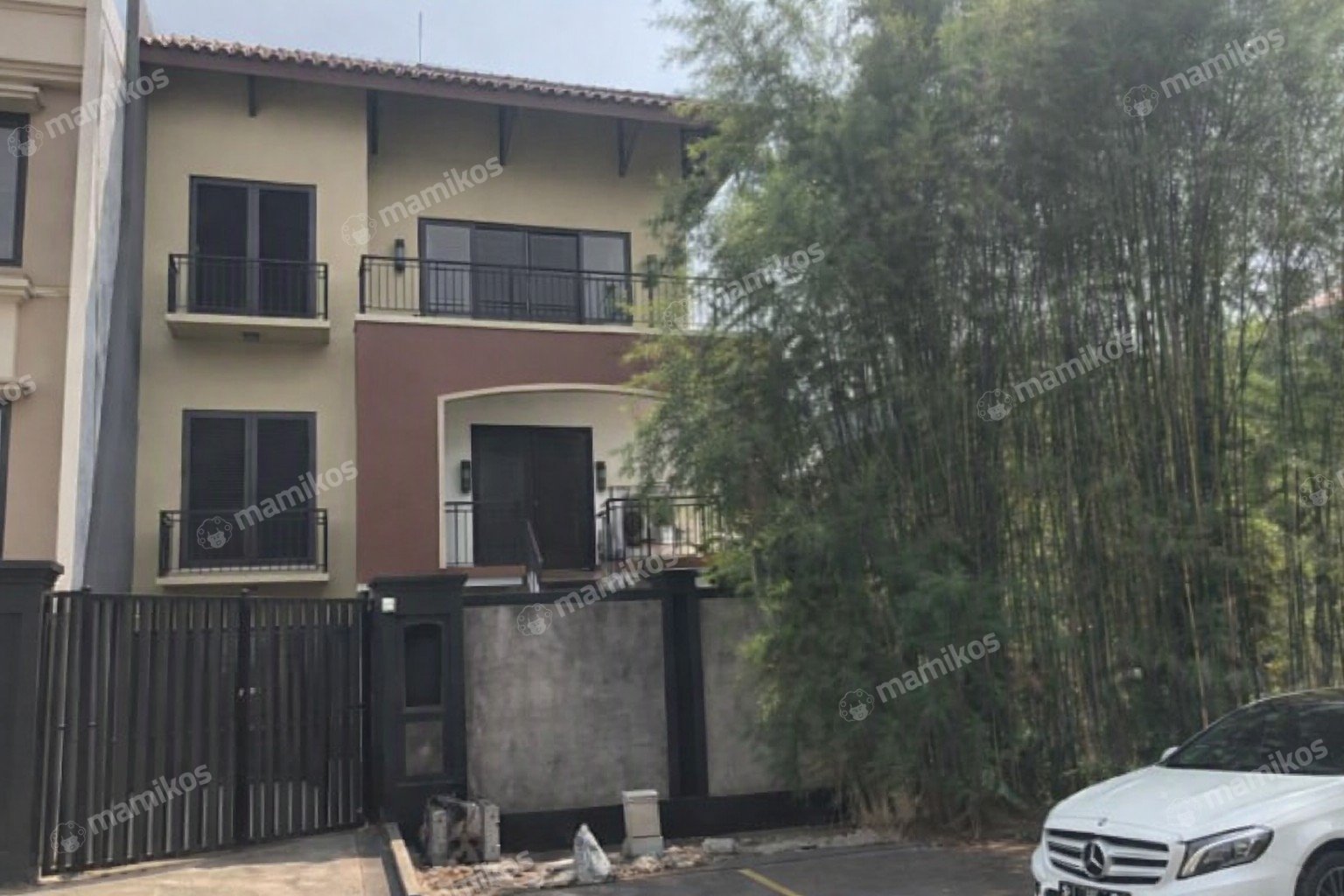 Rumah Sertifikat SHM 3 Kamar Tidur 3 Kamar Mandi Pantai Indah Kapuk Jakarta Utara - Photo 4