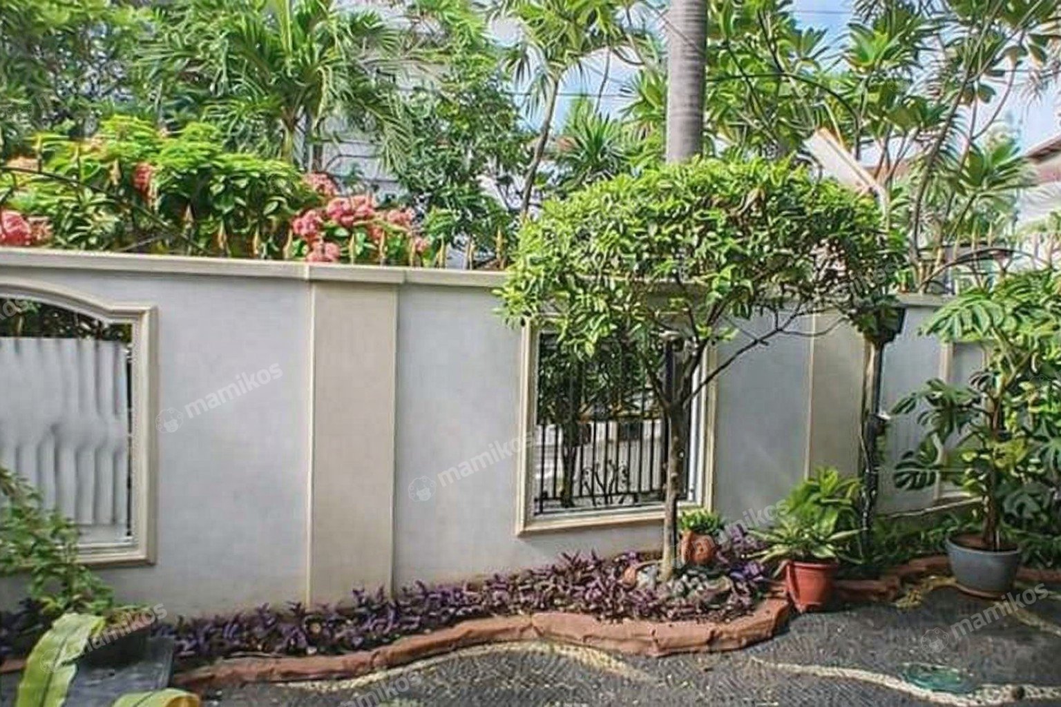 Rumah Sertifikat SHM 5 Kamar Tidur 4 Kamar Mandi Kelapa Gading Jakarta Utara