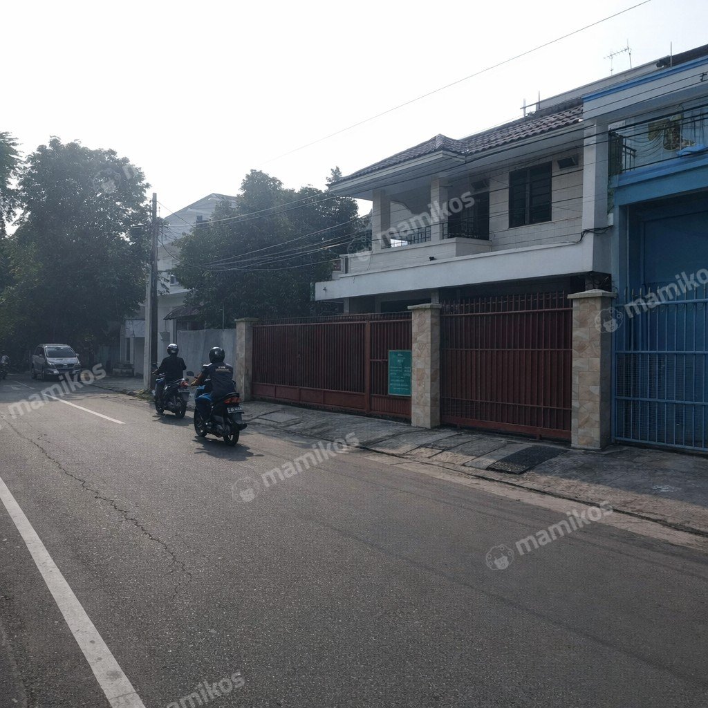 Rumah Sertifikat SHM 5 Kamar Tidur 3 Kamar Mandi Pondok Kopi Jakarta Timur - Photo 4