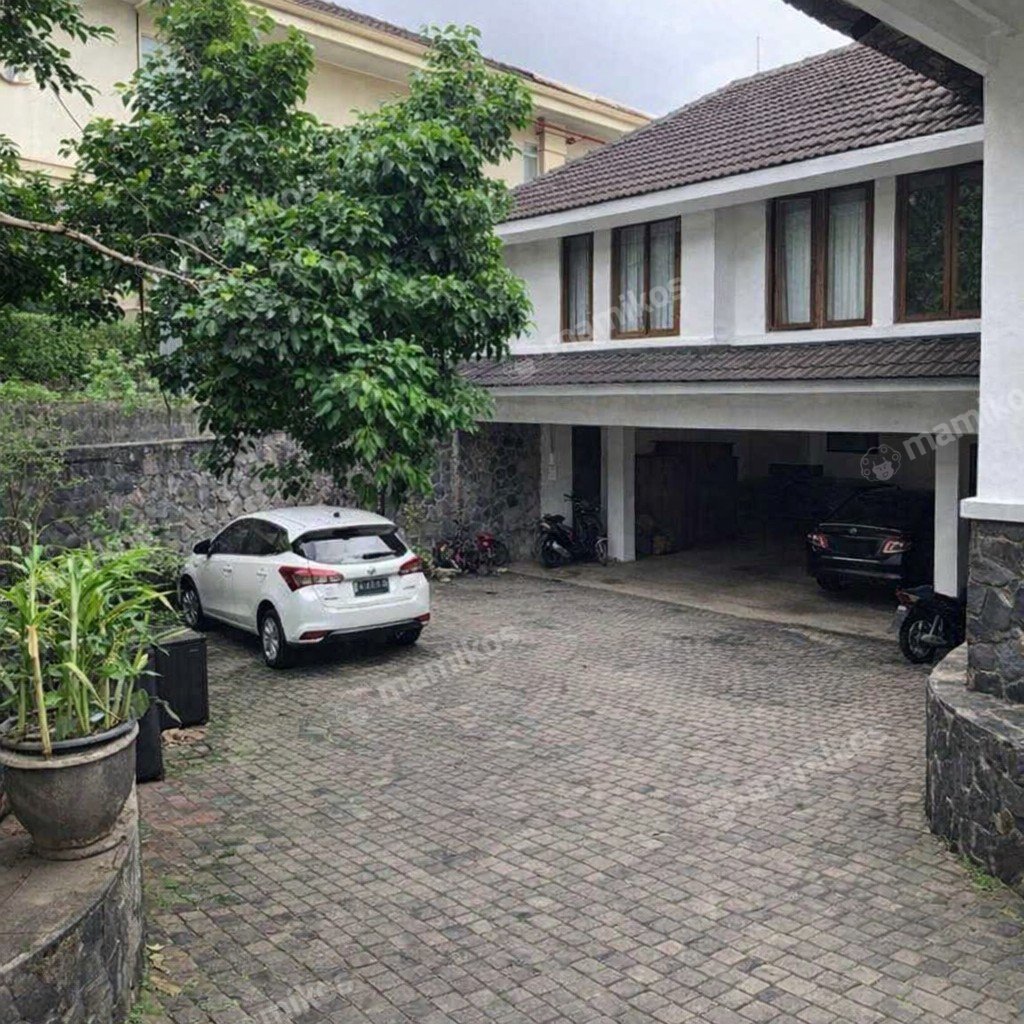 Rumah Sertifikat SHM 7 Kamar Tidur 6 Kamar Mandi Pancoran Jakarta Selatan - Photo 3