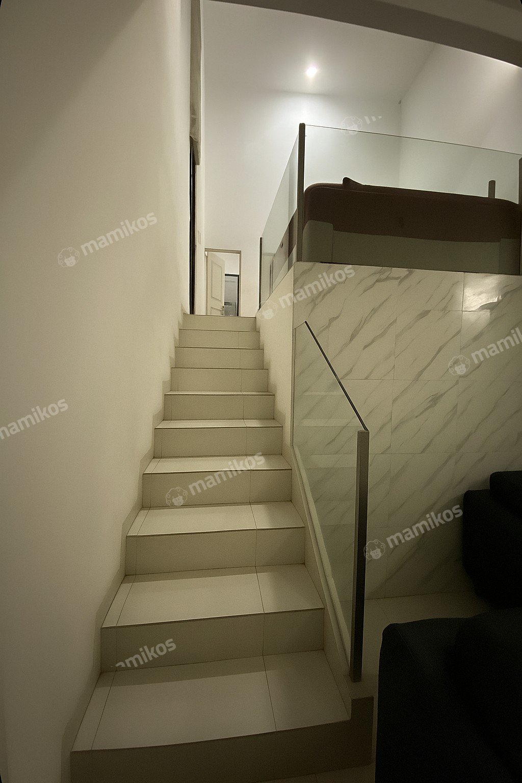 Rumah Sertifikat SHM 5 Kamar Tidur 4 Kamar Mandi Kota Wisata Jakarta Timur - Photo 5