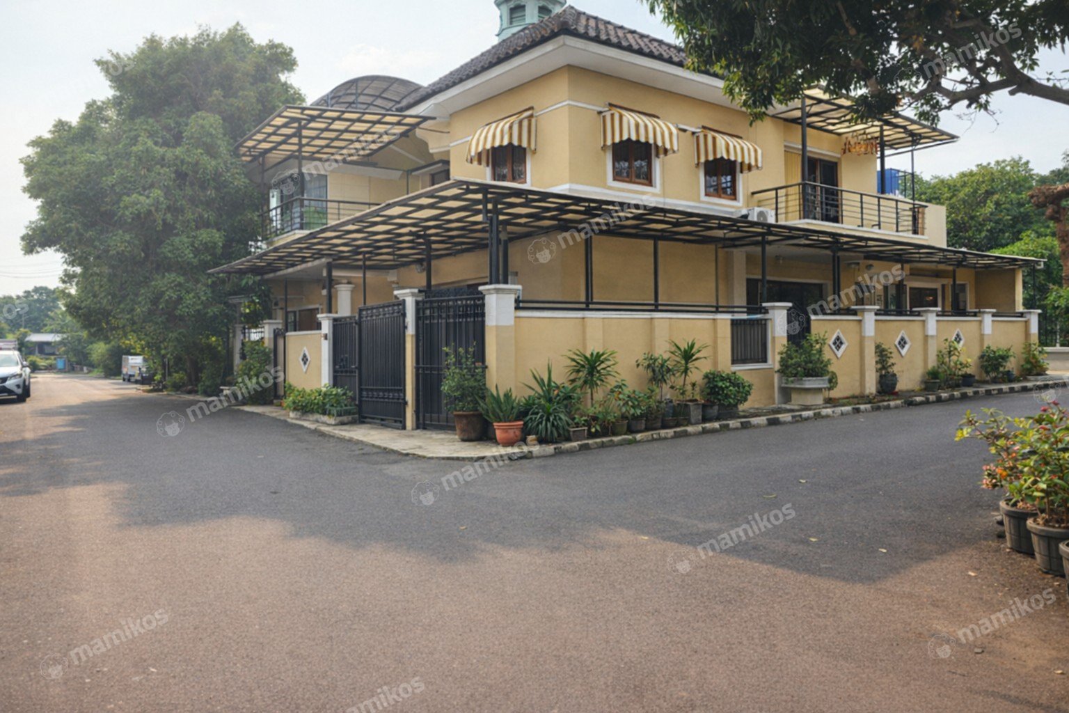 Rumah Sertifikat SHM 6 Kamar Tidur 4 Kamar Mandi Duren Sawit Jakarta Timur