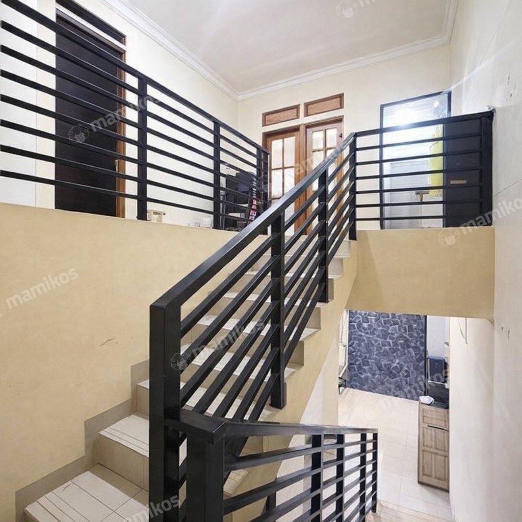 Rumah Sertifikat SHM 3 Kamar Tidur 3 Kamar Mandi Pondok Kelapa Jakarta Timur - Photo 3