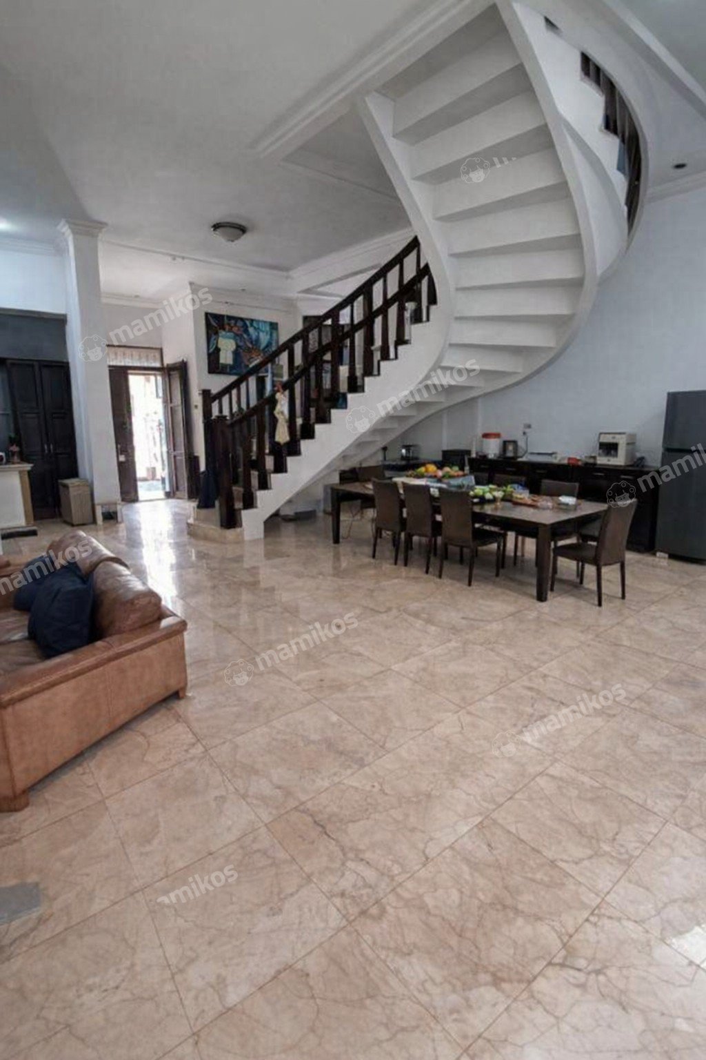 Rumah Sertifikat SHM 5 Kamar Tidur 4 Kamar Mandi Sunrise Garden Jakarta Barat - Photo 4