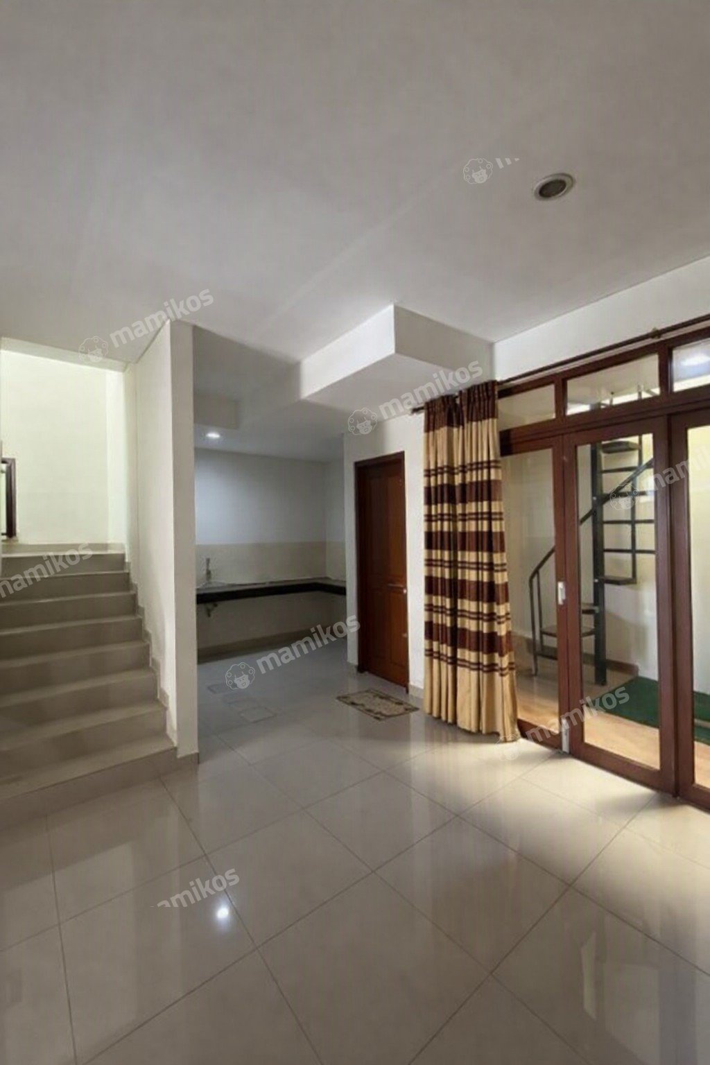 Rumah Sertifikat SHM 4 Kamar Tidur 3 Kamar Mandi Kelapa Gading Jakarta Utara - Photo 2