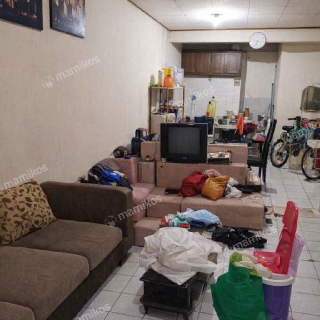 Rumah Sertifikat SHM 2 Kamar Tidur 2 Kamar Mandi Taman Palem Jakarta Barat - Photo 5