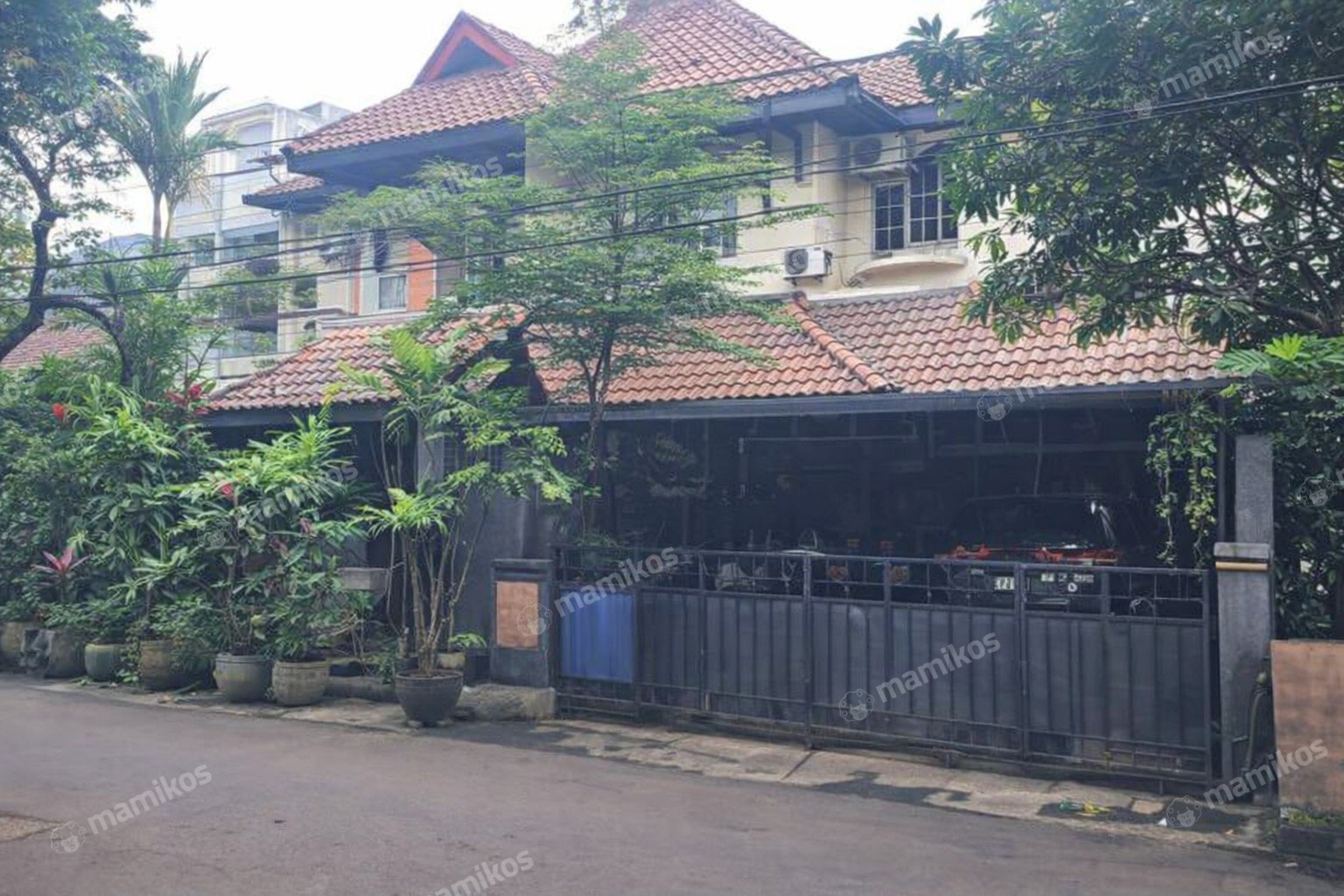 Rumah Sertifikat SHM 6 Kamar Tidur 4 Kamar Mandi Kebayoran Baru Jakarta Selatan