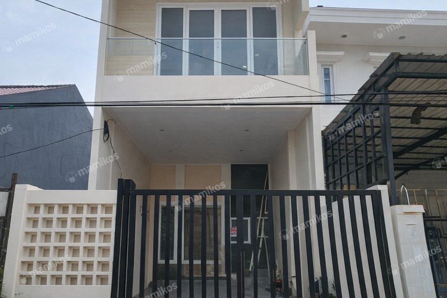 Rumah Baru Sertifikat SHM 4 Kamar Tidur Tomang Jakarta Barat
