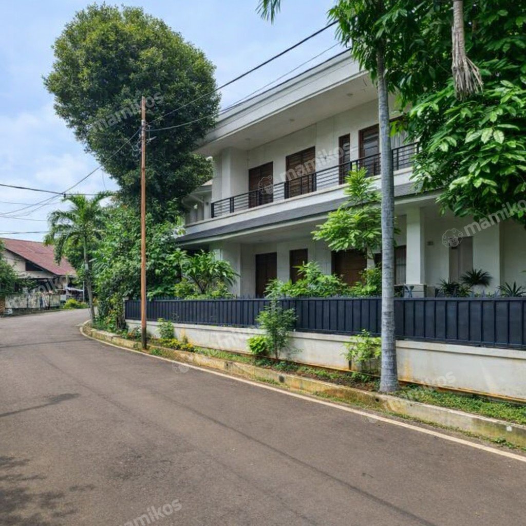 Rumah Sertifikat SHM 6 Kamar Tidur 4 Kamar Mandi Kuningan Jakarta Selatan - Photo 5