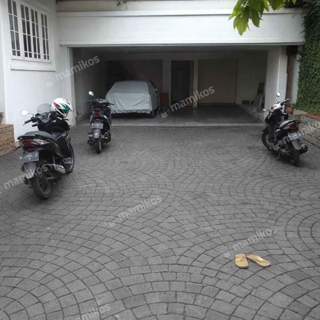 Rumah Sertifikat SHM 4 Kamar Tidur 3 Kamar Mandi Kebayoran Baru Jakarta Selatan - Photo 2