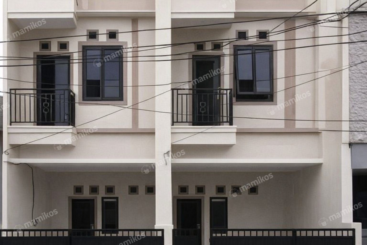 Rumah Sertifikat SHM 3 Kamar Tidur 3 Kamar Mandi Tanjung Duren Selatan Jakarta Barat