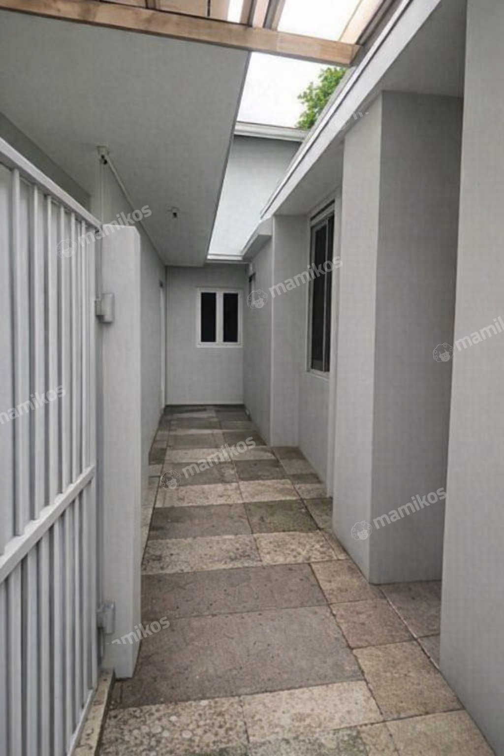 Rumah Sertifikat SHM 3 Kamar Tidur 4 Kamar Mandi Cilandak Jakarta Selatan - Photo 3