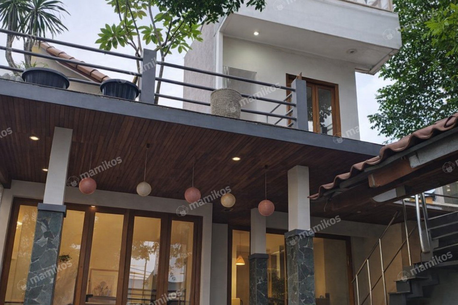 Rumah Sertifikat SHM 4 Kamar Tidur 5 Kamar Mandi Tanjung Barat Jakarta Selatan