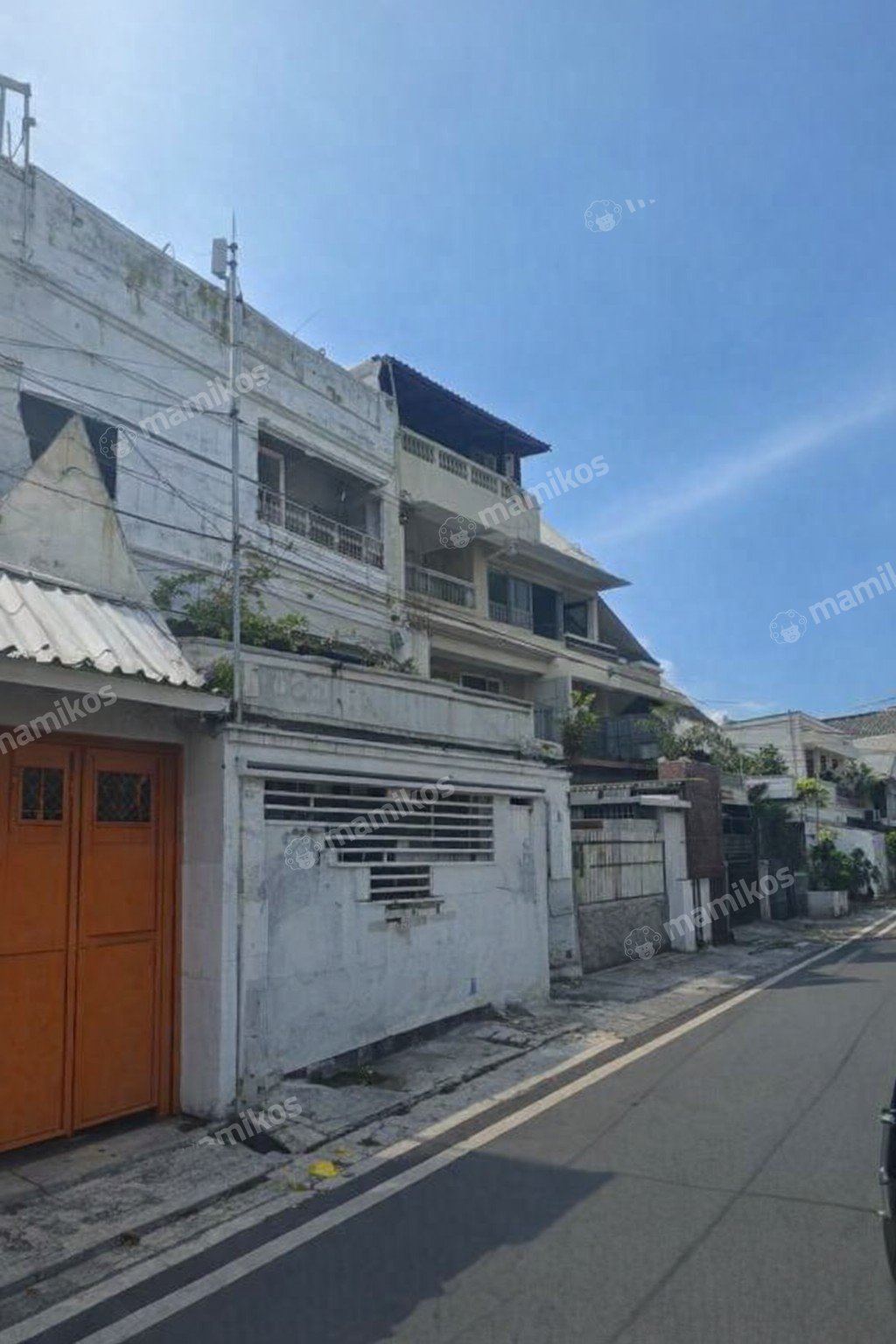 Rumah Sertifikat SHM 3 Kamar Tidur 2 Kamar Mandi Tamansari Jakarta Barat - Photo 2