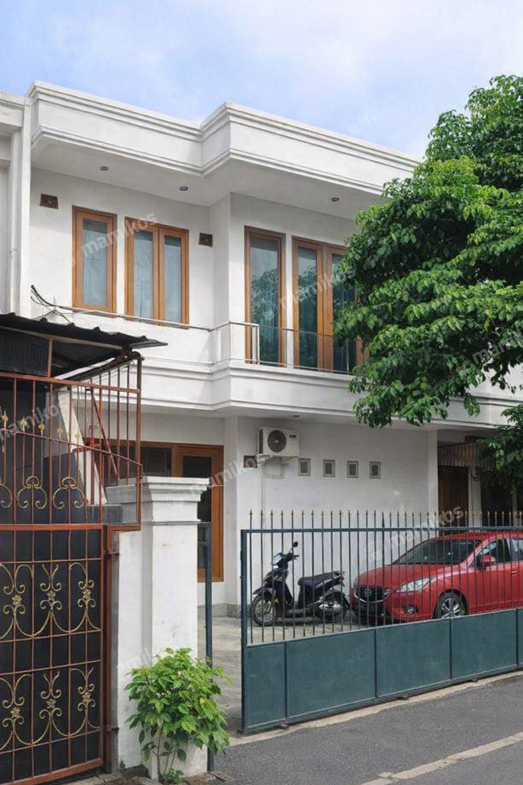 Rumah Sertifikat SHM 6 Kamar Tidur 3 Kamar Mandi Kebon Jeruk Jakarta Barat - Photo 3