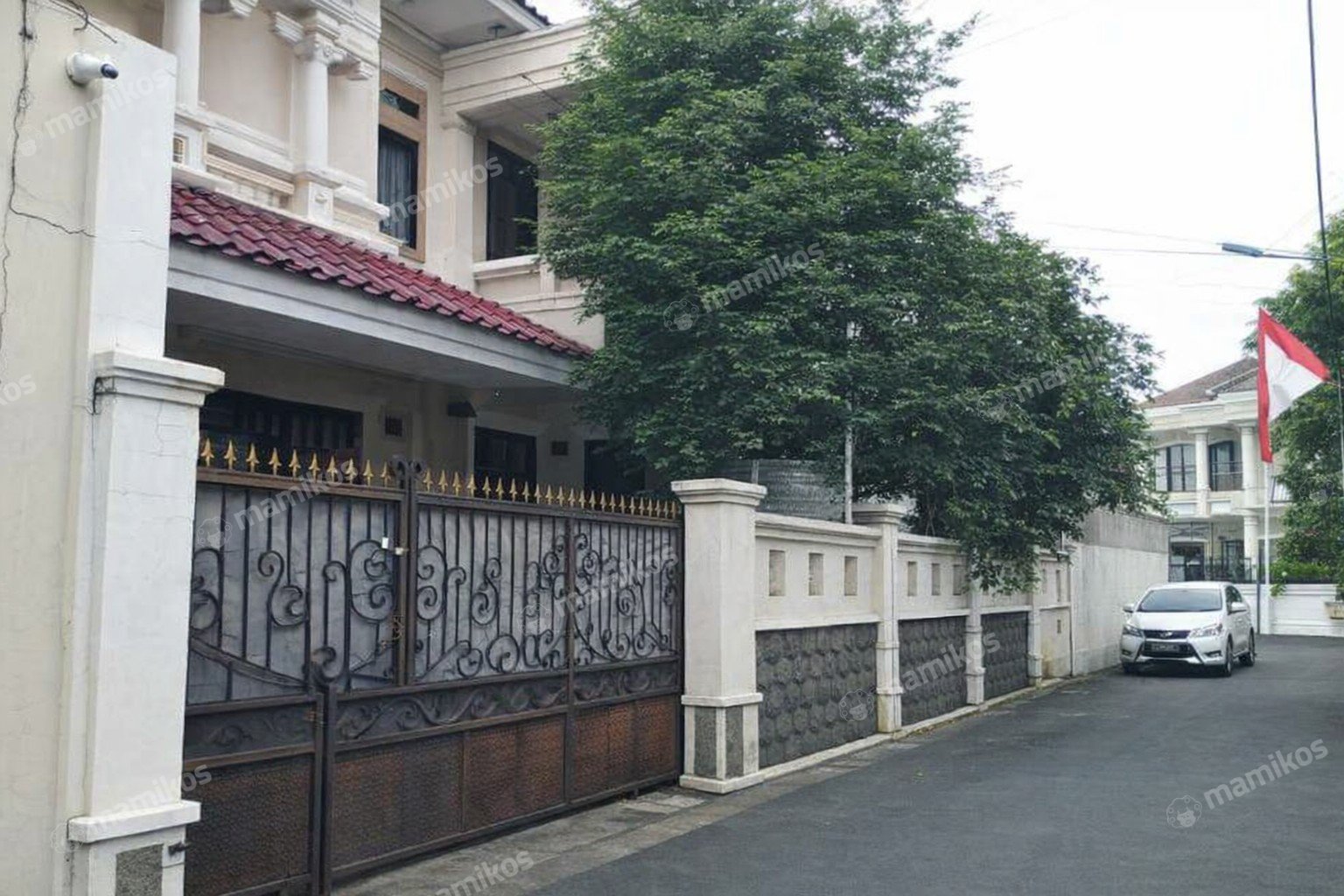 Rumah Sertifikat HGB 5 Kamar Tidur 4 Kamar Mandi Jatinegara Jakarta Timur