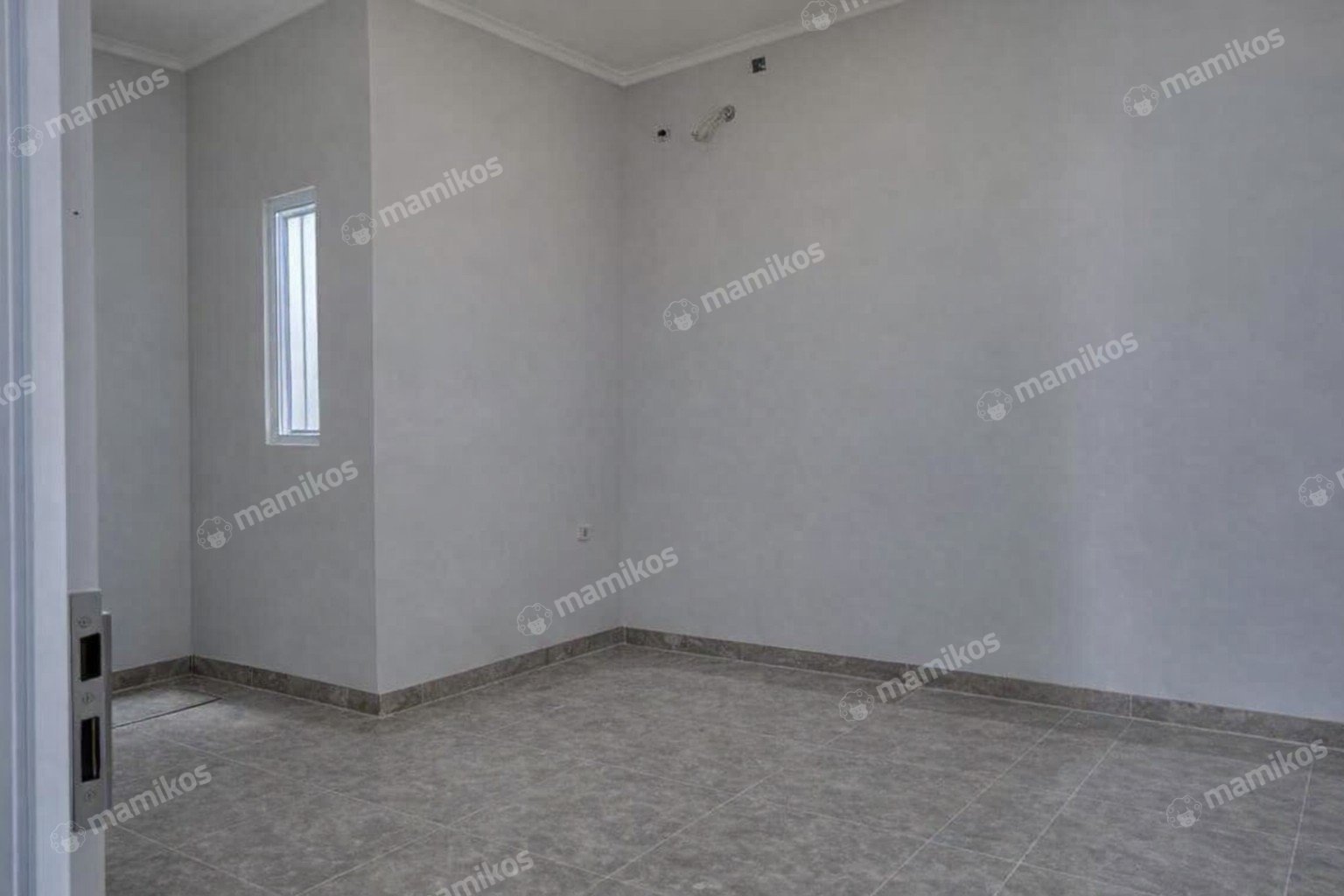 Rumah Sertifikat SHM 5 Kamar Tidur 5 Kamar Mandi Citra Garden Jakarta Barat