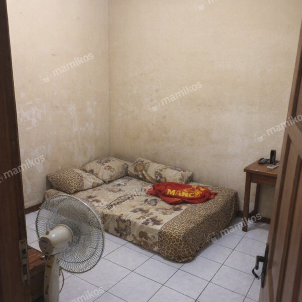 Rumah Sertifikat SHM 3 Kamar Tidur 2 Kamar Mandi Kramat Jati Jakarta Timur - Photo 5