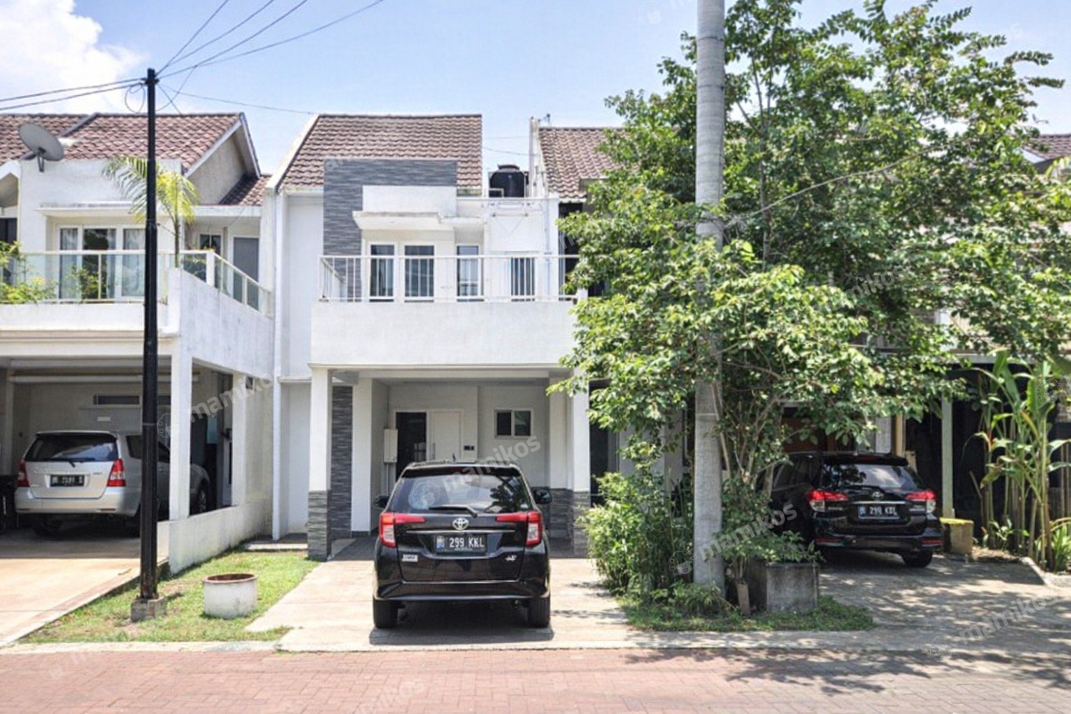 Rumah Sertifikat HGB 4 Kamar Tidur 4 Kamar Mandi Penggilingan Jakarta Timur